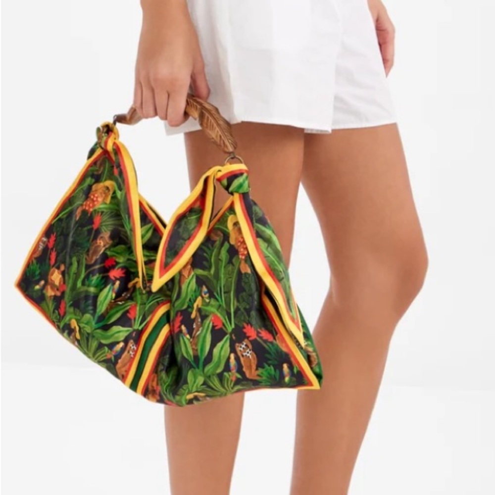 NEW RARE FARM Rio Beleza Tropical Scarf Mini Bag Jungle Print Wood Leaf Handle - Picture 4 of 16